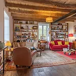 La Dordogne En Perigord *